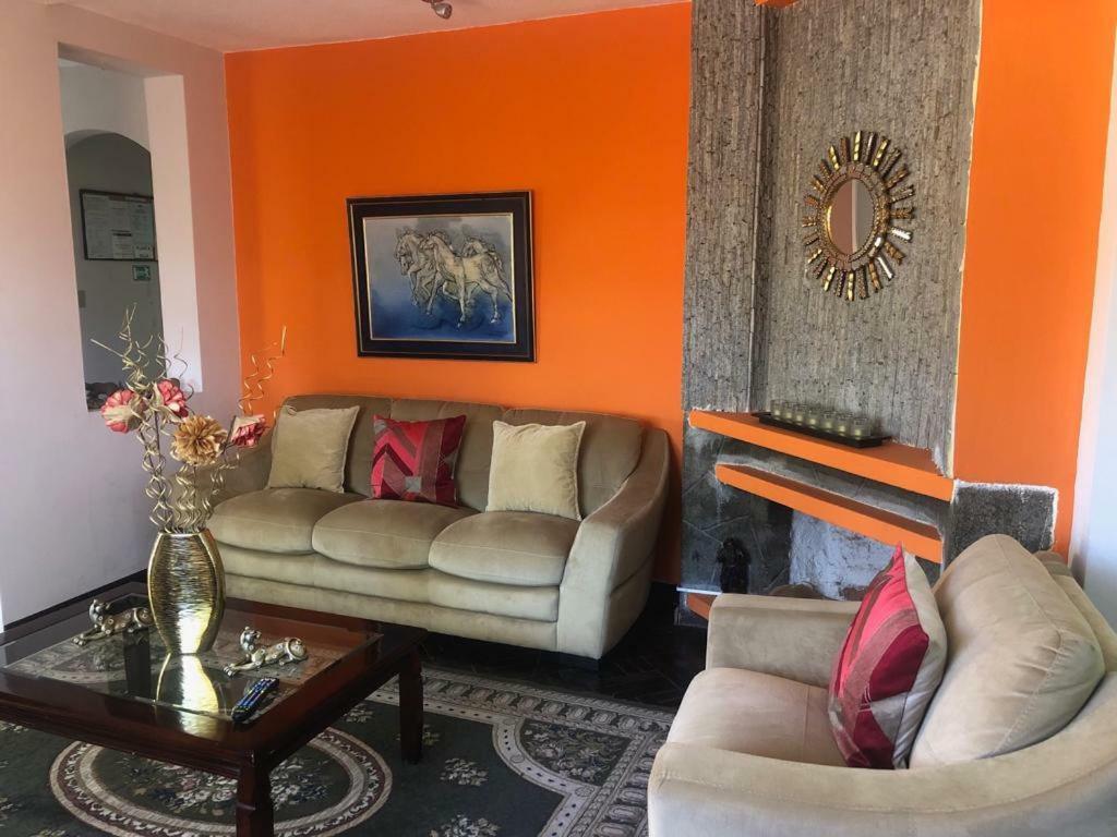 קיטו Hostal Tutamanda 2 מראה חיצוני תמונה